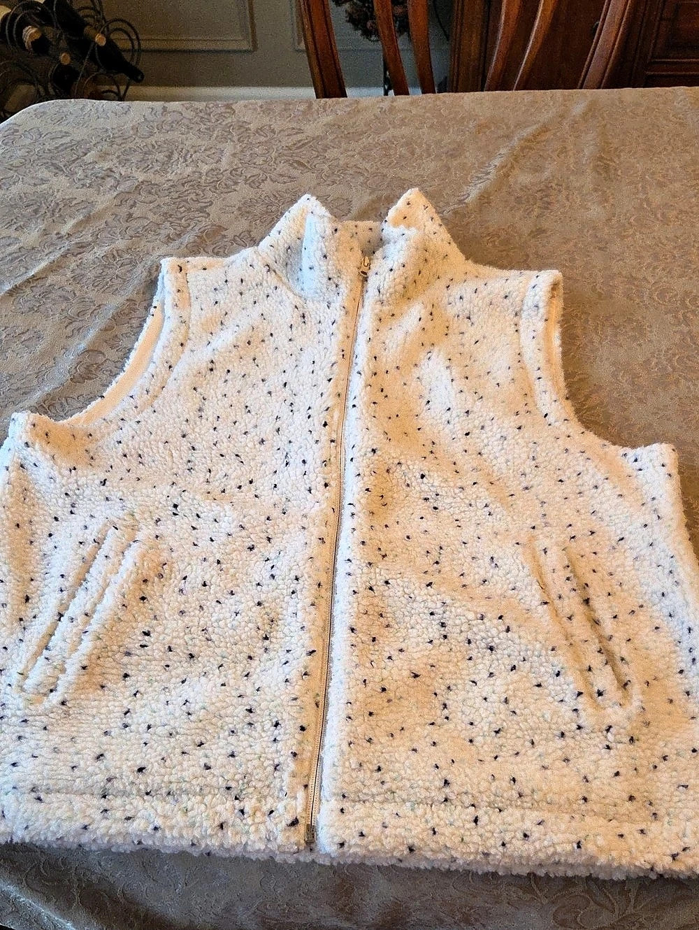 Talbots Textured Fleece Vest in White & Black Size XL (P) Like New